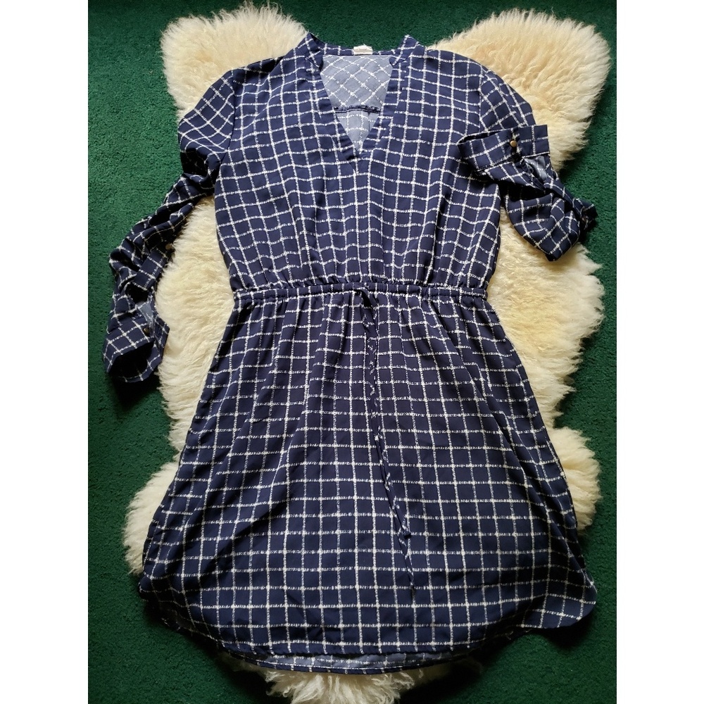 Tie waist dress